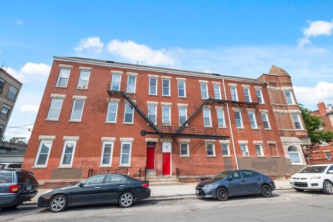 Building Photo - 2026 S Washtenaw
