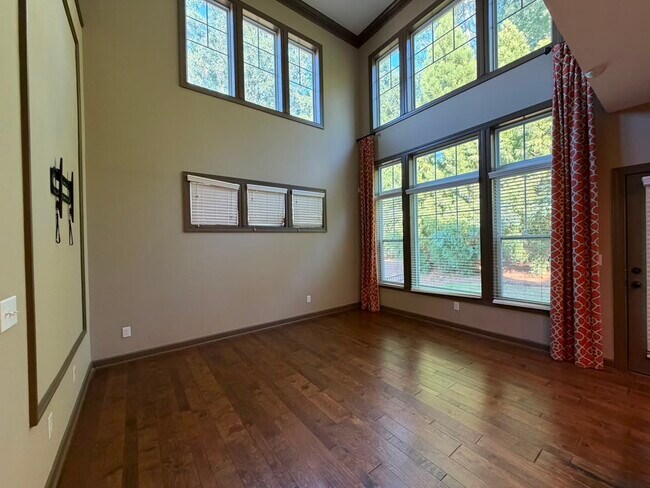Building Photo - 15124 Sapphire Hill Ln