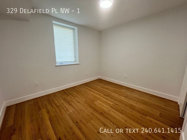 Building Photo - 329 Delafield Pl NW