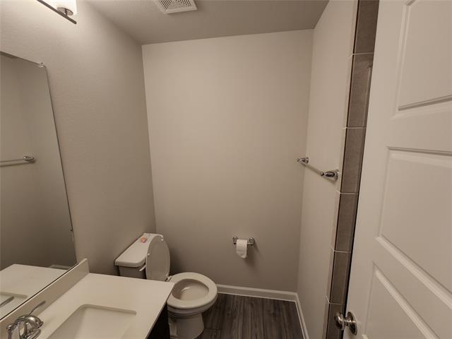 Building Photo - 621 Maple Leaf Way