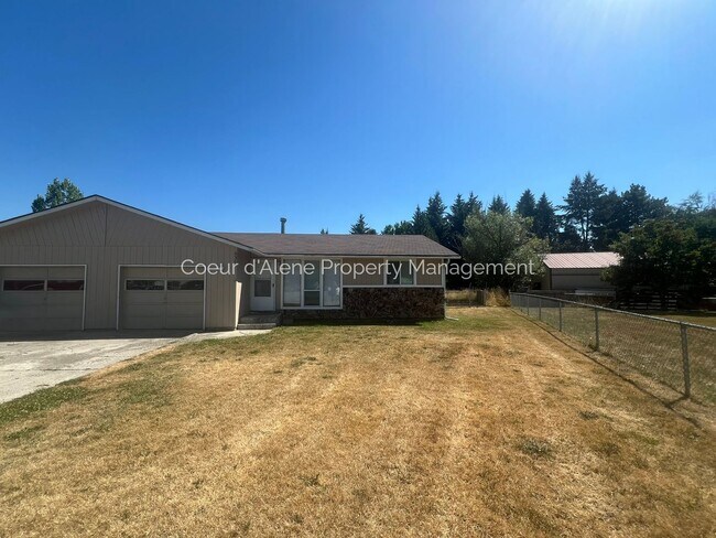 Primary Photo - 520-30 Golden Sun