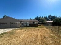Building Photo - 520 W Golden Sun Ct