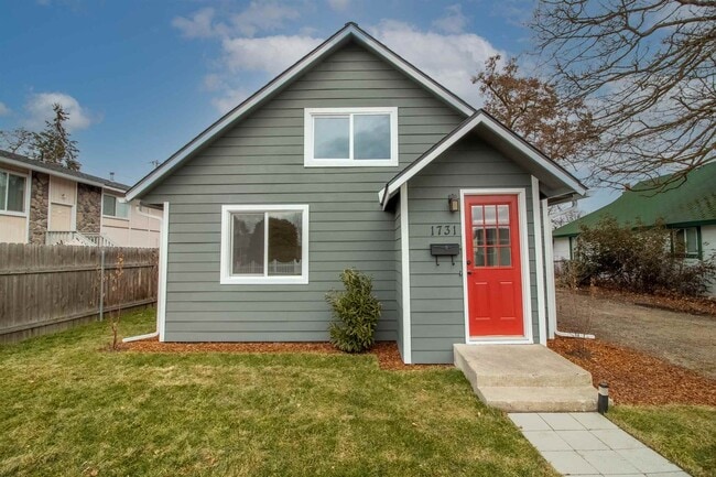 Primary Photo - 1731 E Sanson Ave