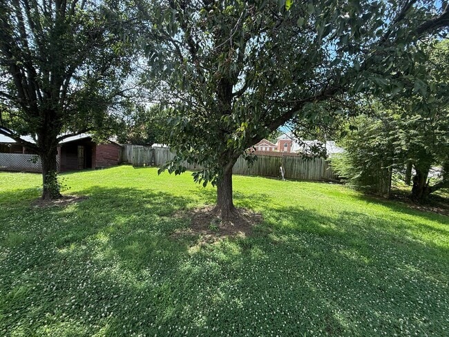 Building Photo - Guntersville, AL Home for Rent!