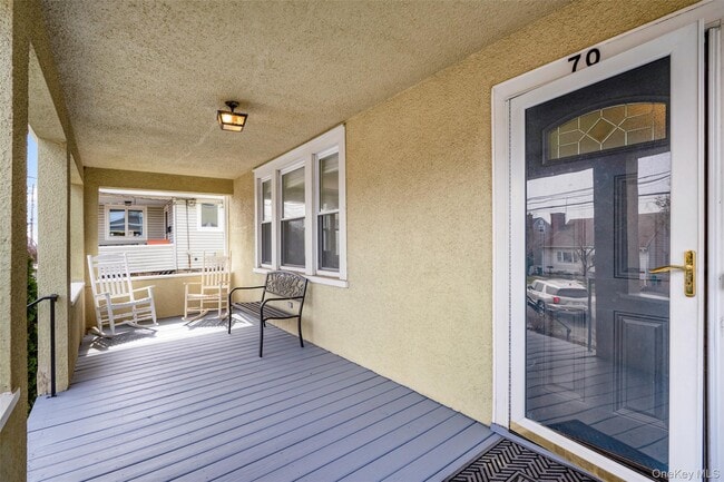 Building Photo - 70 Breckenridge Ave