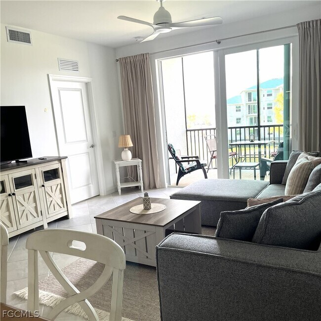 Building Photo - 18451 Copperhead Dr