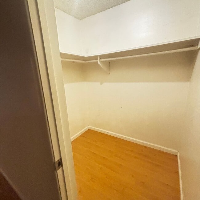 Building Photo - CHARMING PACIFIC BEACH 2BD/2BA CONDO! CLOSE TO THE BAY & OCEAN! Only $3,295/mo!