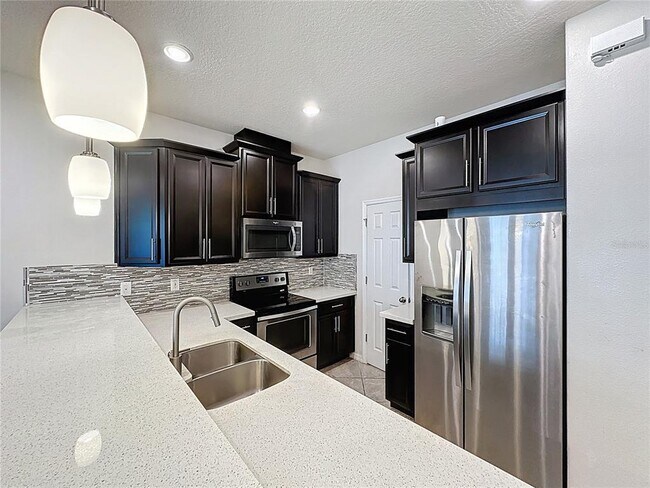 Building Photo - 2904 Windmill Dr