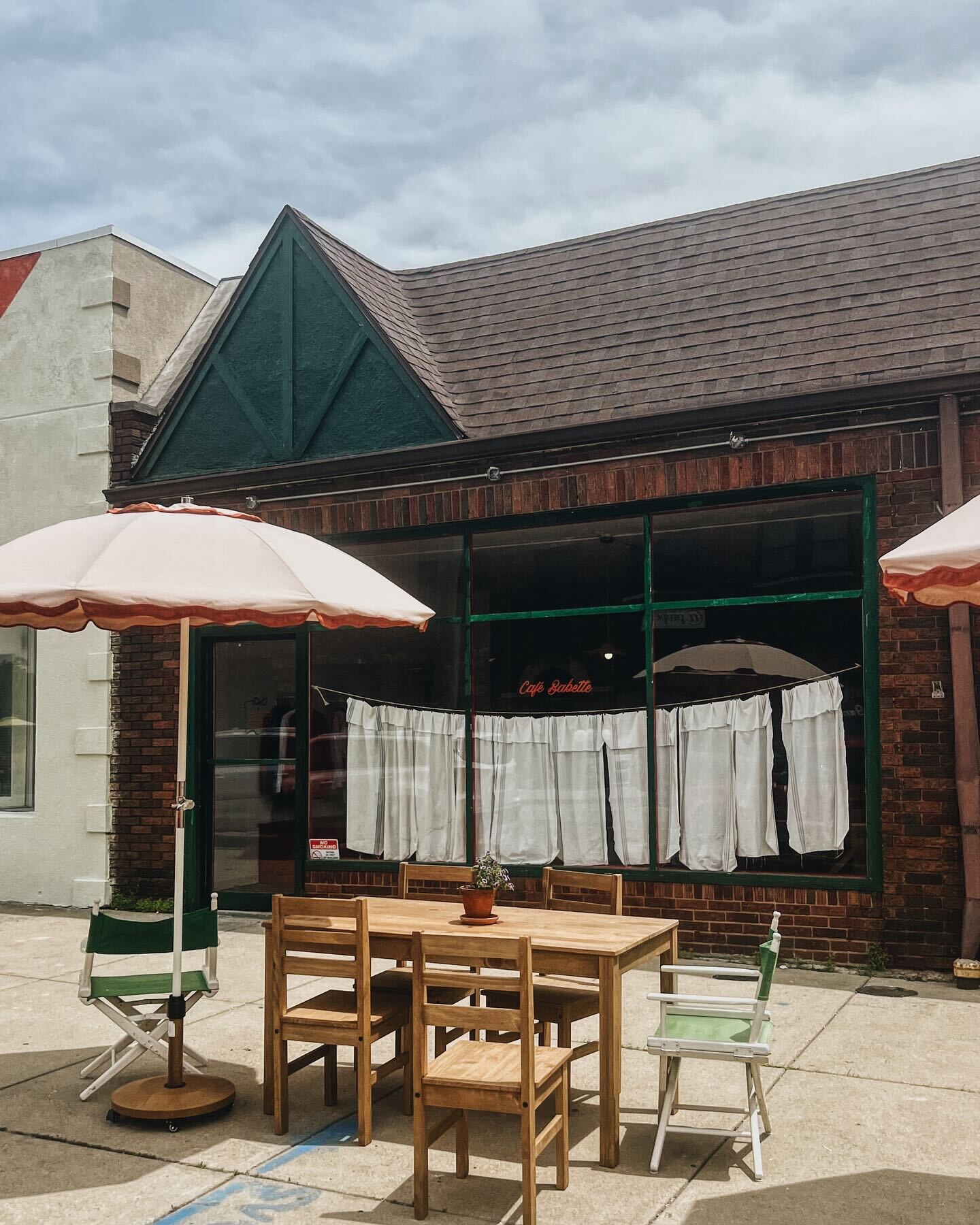 Award winning Cafe Babette - 1042 Cameron St