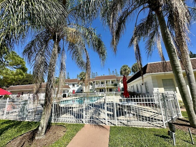 Building Photo - 708 SE 2nd Ave