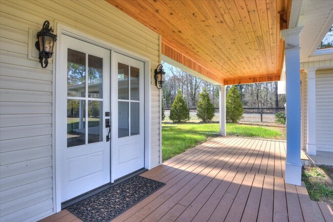 Building Photo - 400 Rish Store Rd