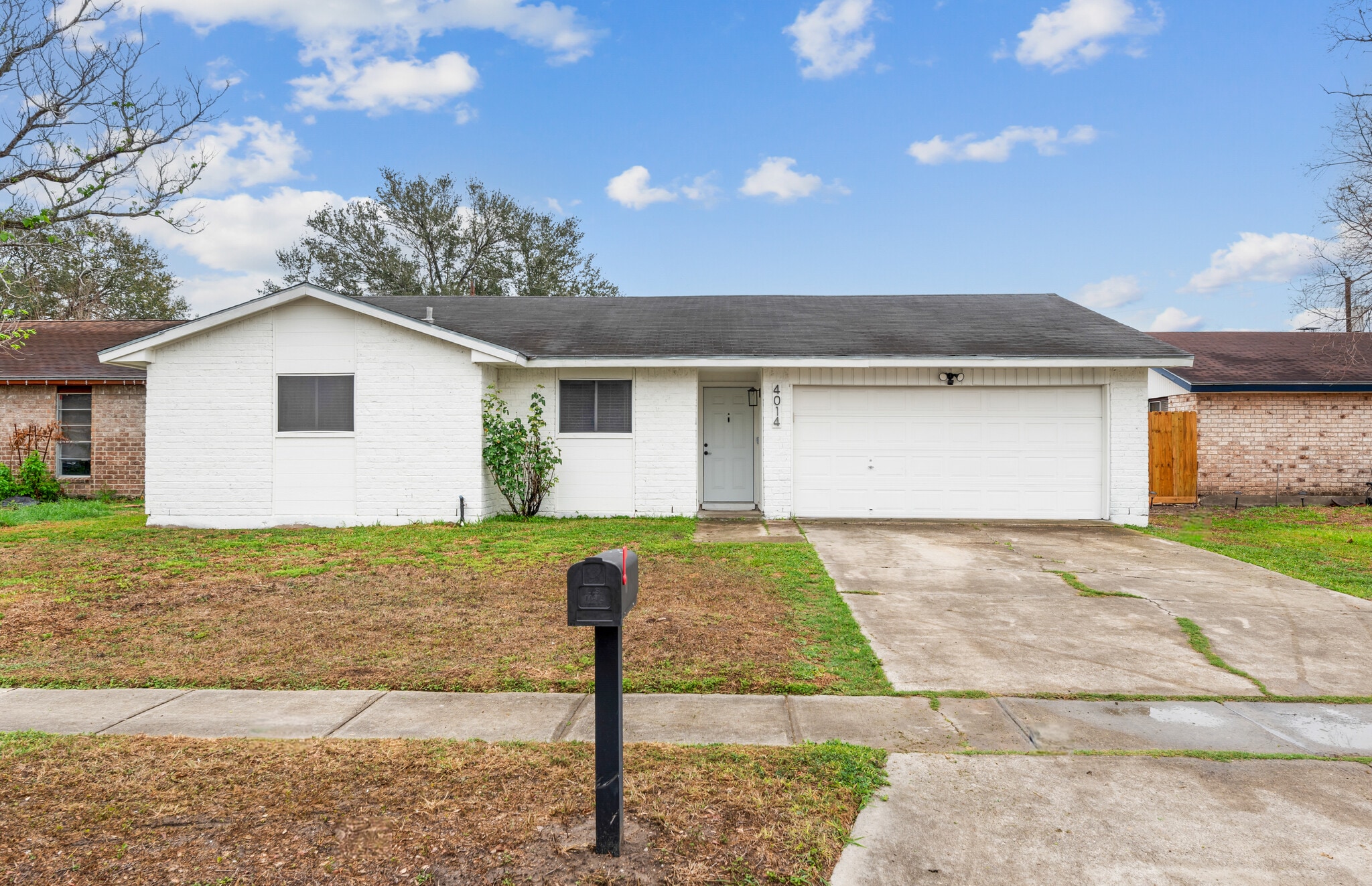 Building Photo - 4014 Richwood Cir