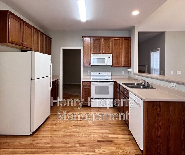 Building Photo - 109 Kindred Way