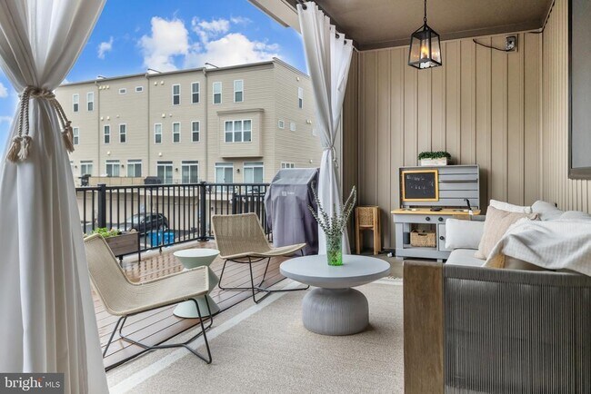 Building Photo - 42338 Nelsonville Ter