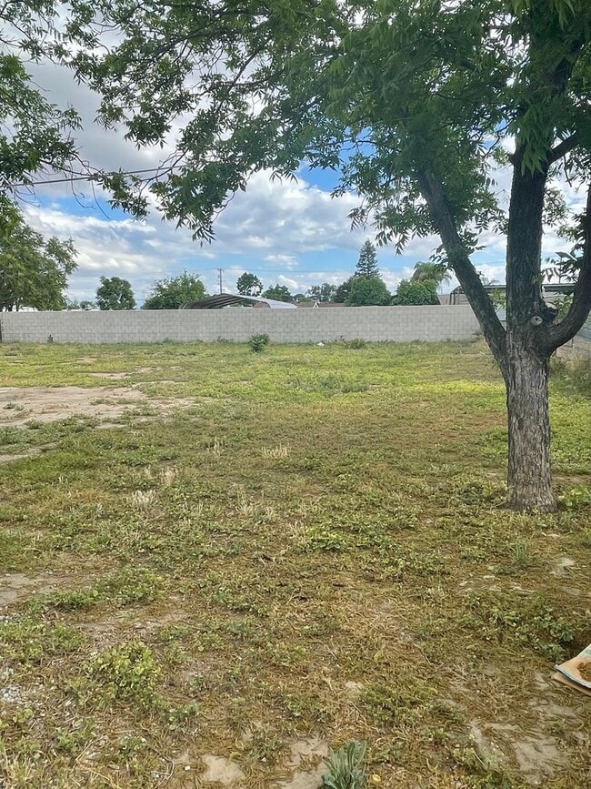 Building Photo - 265 Hudson Dr