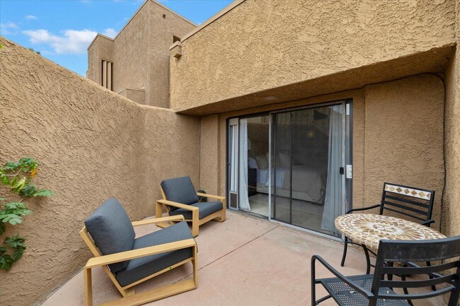 Building Photo - 73417 Foxtail Ln