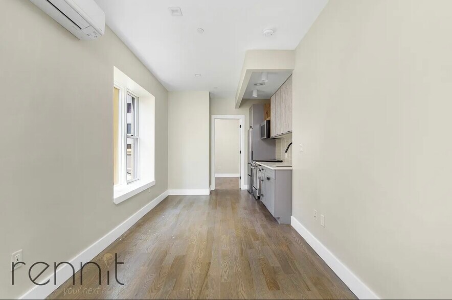 Building Photo - 237 Martense St