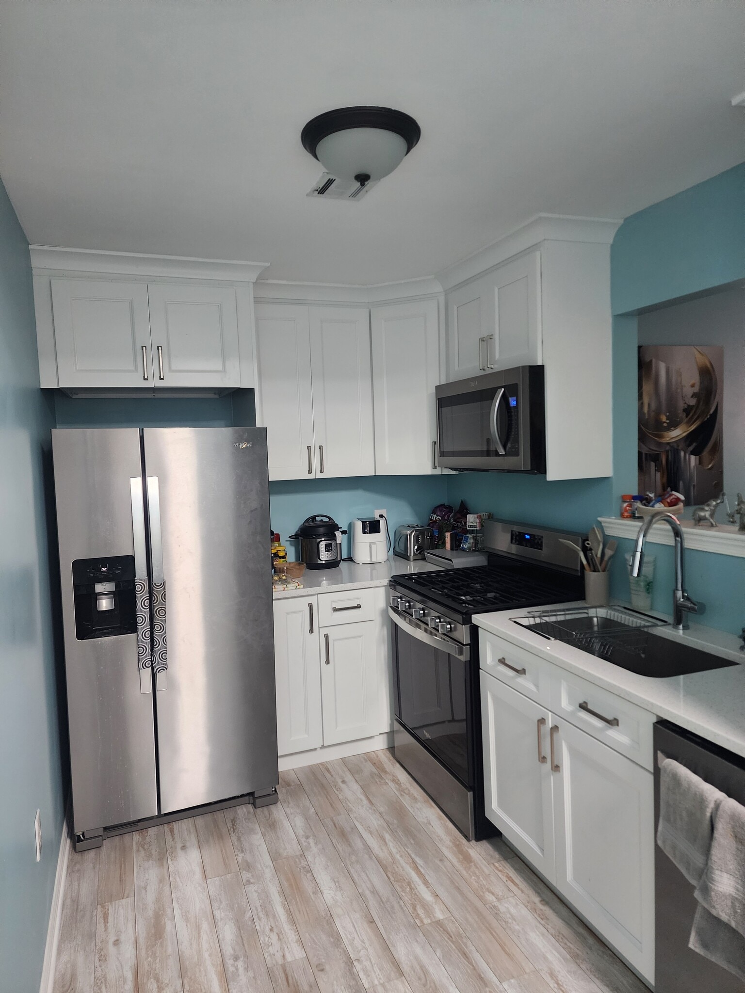 Building Photo - 1 Central Ave