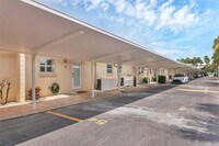 Building Photo - 5830 Midnight Pass Rd