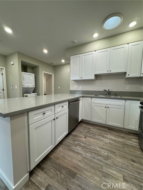 Building Photo - 621 Normandie Ave