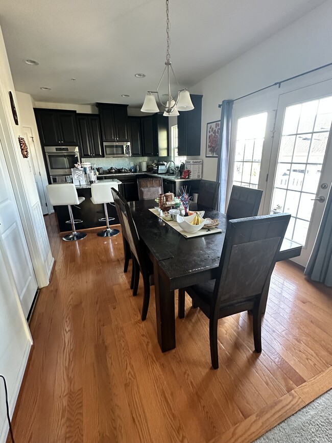 Dining area and kitchen - 1023 Cook Dr SE