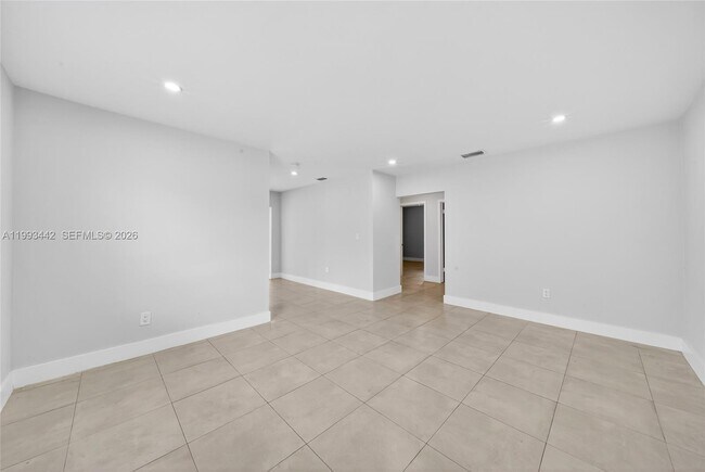 Building Photo - 7261 SW 21st St