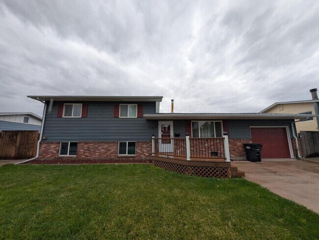 Primary Photo - 1167 Westview Dr