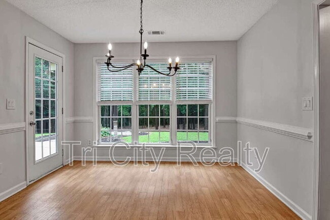 Building Photo - 69 Meadows Creek Ln