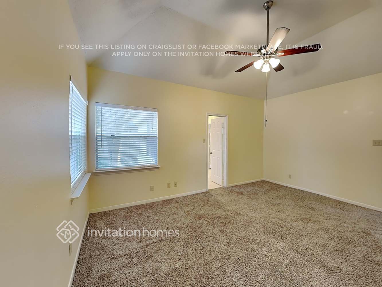 Building Photo - 16023 Mountain Shadows Dr