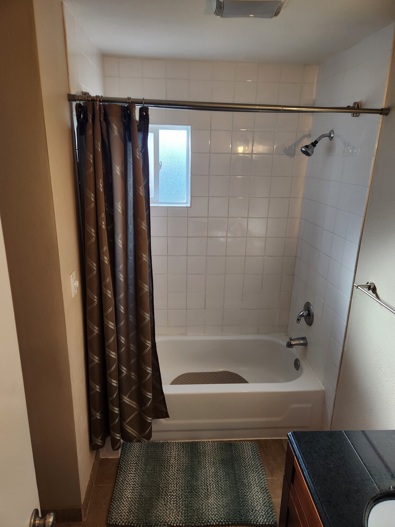 Building Photo - 6050 SW Taylors Ferry Rd