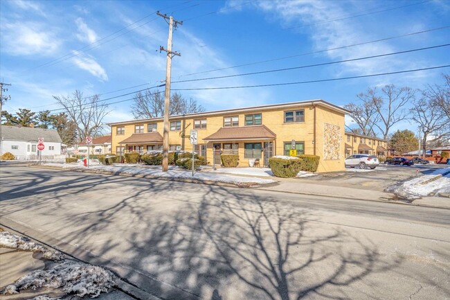 Building Photo - 18333 Wentworth Ave