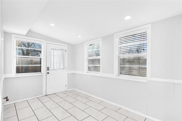 Building Photo - 507 S Gilpin Ave