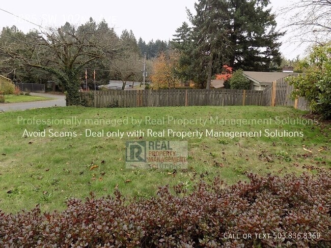 Building Photo - 3885 SW 102nd Ave
