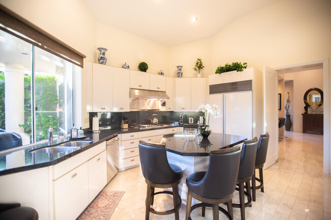 Building Photo - 75273 Spyglass Dr