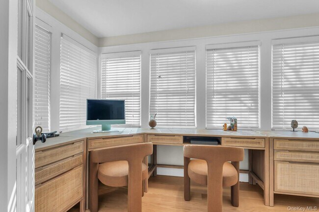 Building Photo - 32 Katherine St