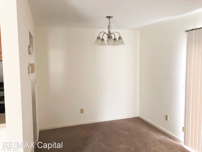 Building Photo - 2 br, 2 bath House - 6 Tamarisk Quay Unit F