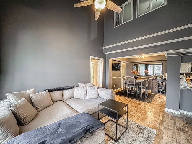 Building Photo - Stylish 3 Bed 3 Bath Condo With Large Balcony in Desired Riverbend at Cascades - Water Included