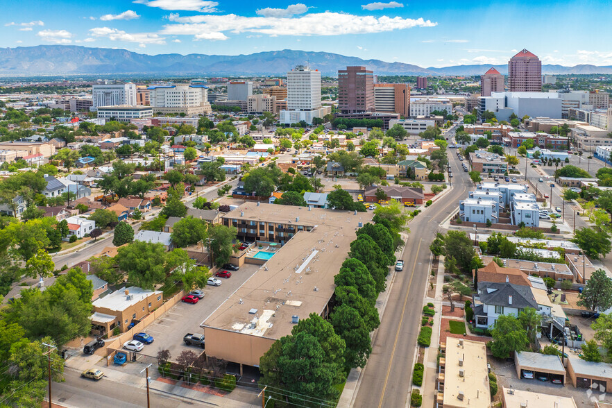 Albuquerque Downtown Old Town Apartments for rent - Nine-O-Nine Apartments