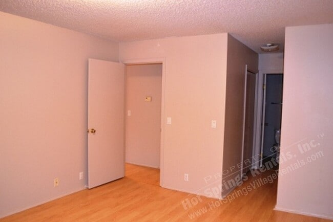 Building Photo - Cortez Courts | Townhome| Unfurnished