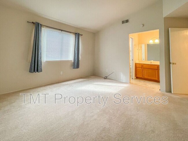Building Photo - 8166 Morgan Hill Way