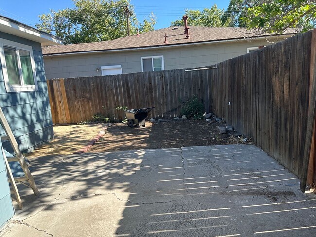 Primary Photo - $1000 first month rent credit! Completely ...