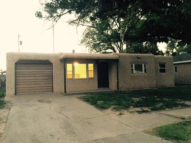 Building Photo - HOME NEAR UNIVERSITY NEW CARPET