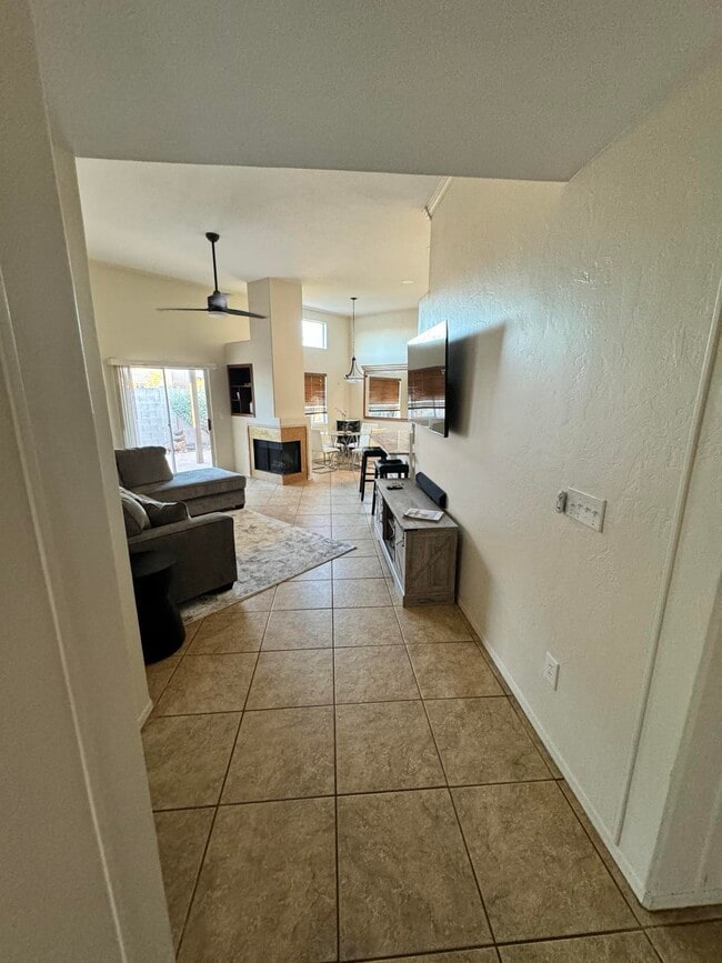 Building Photo - 4349 E Haven Ln