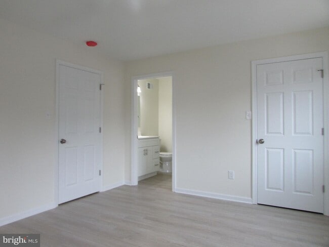 Building Photo - 515 Lindsey Ct