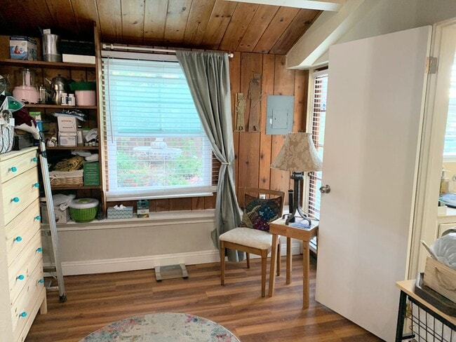 Building Photo - Old Town San Diego Unit