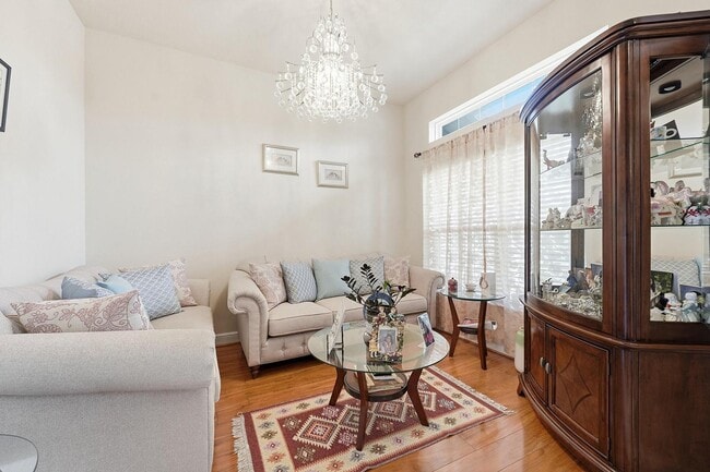 Building Photo - 5923 NW Brianna Ct