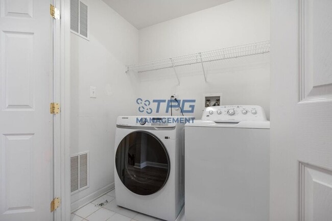 Building Photo - 117 Donato Cir