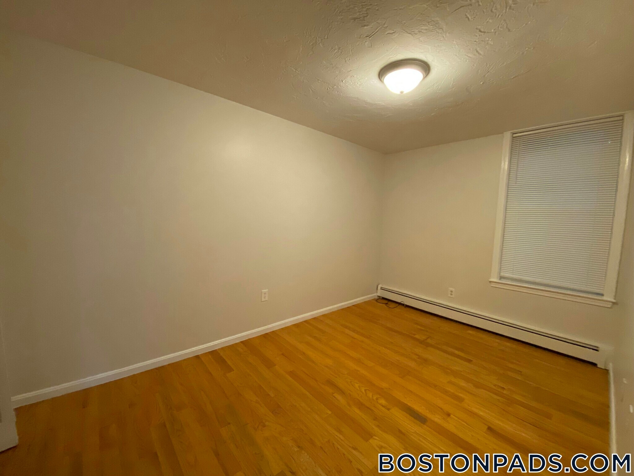 Building Photo - 33 Rockland St