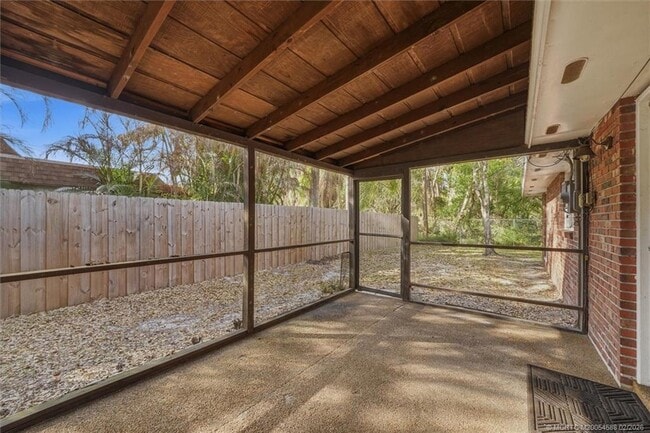 Building Photo - 2195 43rd Ave