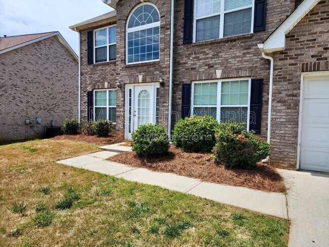 Building Photo - 2551 Wrangler Dr